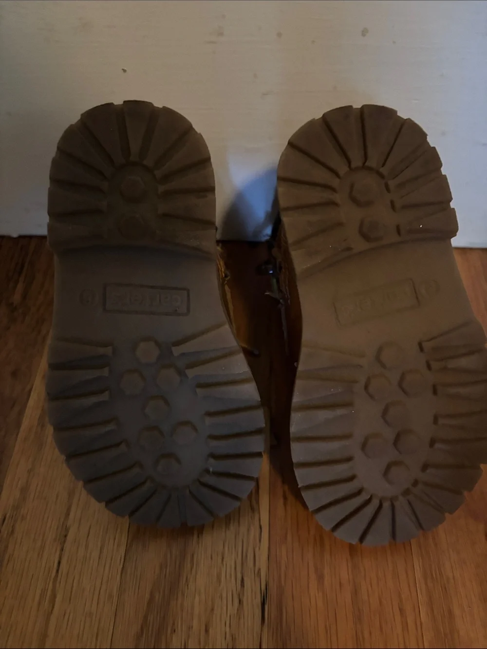 Carter’s Toddler Boots (Baby/Toddler 6)